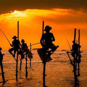 sunset-fisherman-srilanka-beach